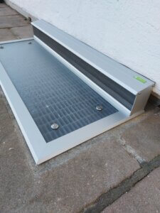 regensichere Lichtschachtabdeckung Vollwärmeschutz